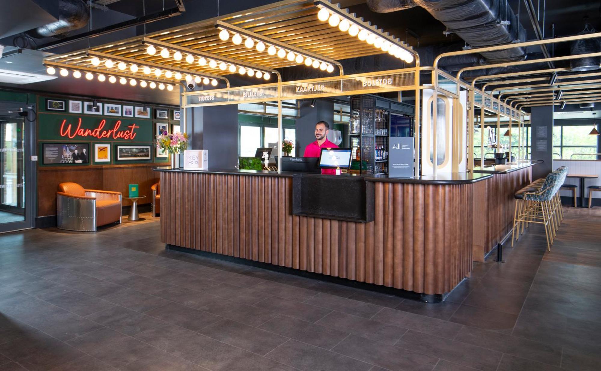 Ibis Styles London Gatwick Airport Crawley (West Sussex) Exterior foto