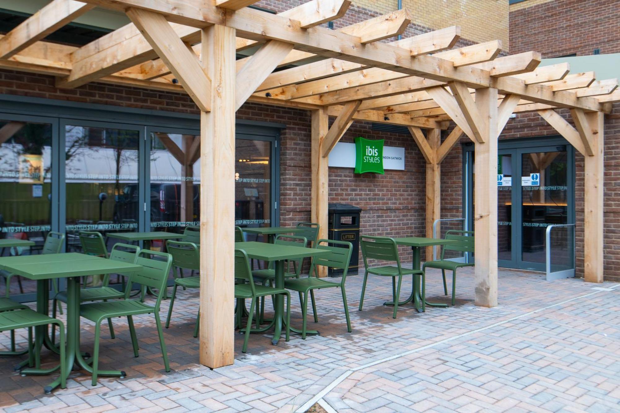 Ibis Styles London Gatwick Airport Crawley (West Sussex) Exterior foto