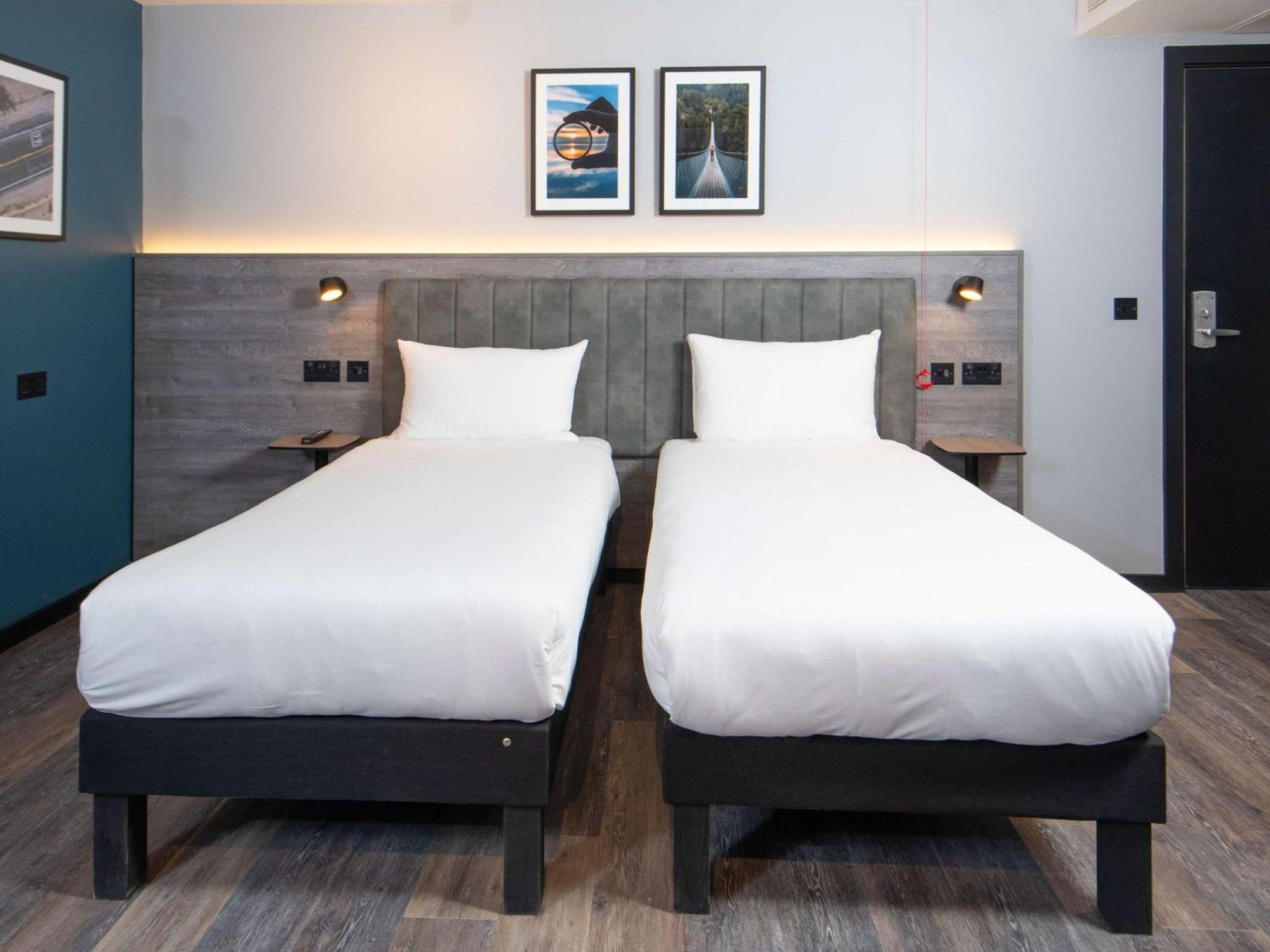 Ibis Styles London Gatwick Airport Crawley (West Sussex) Exterior foto