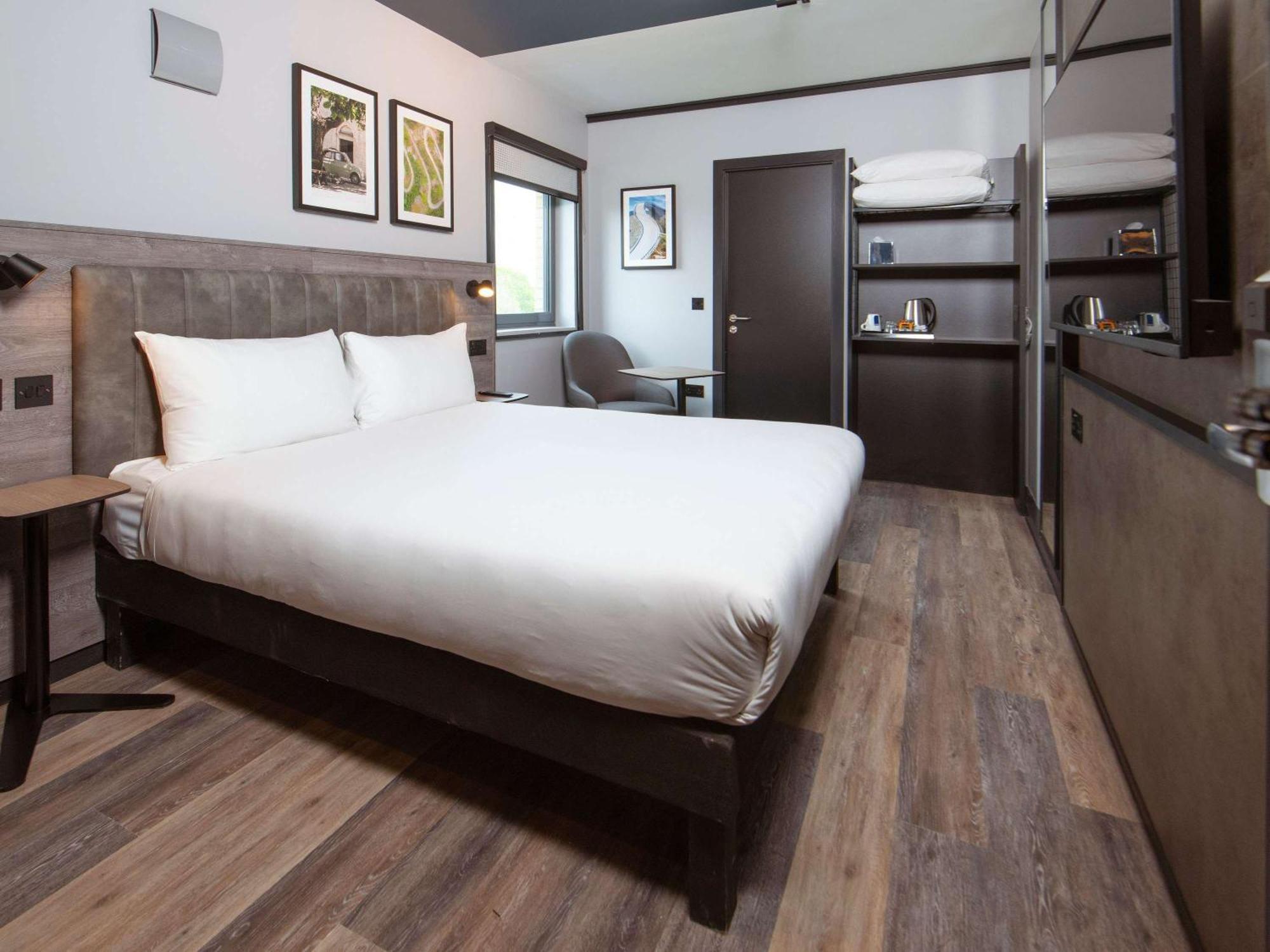 Ibis Styles London Gatwick Airport Crawley (West Sussex) Exterior foto