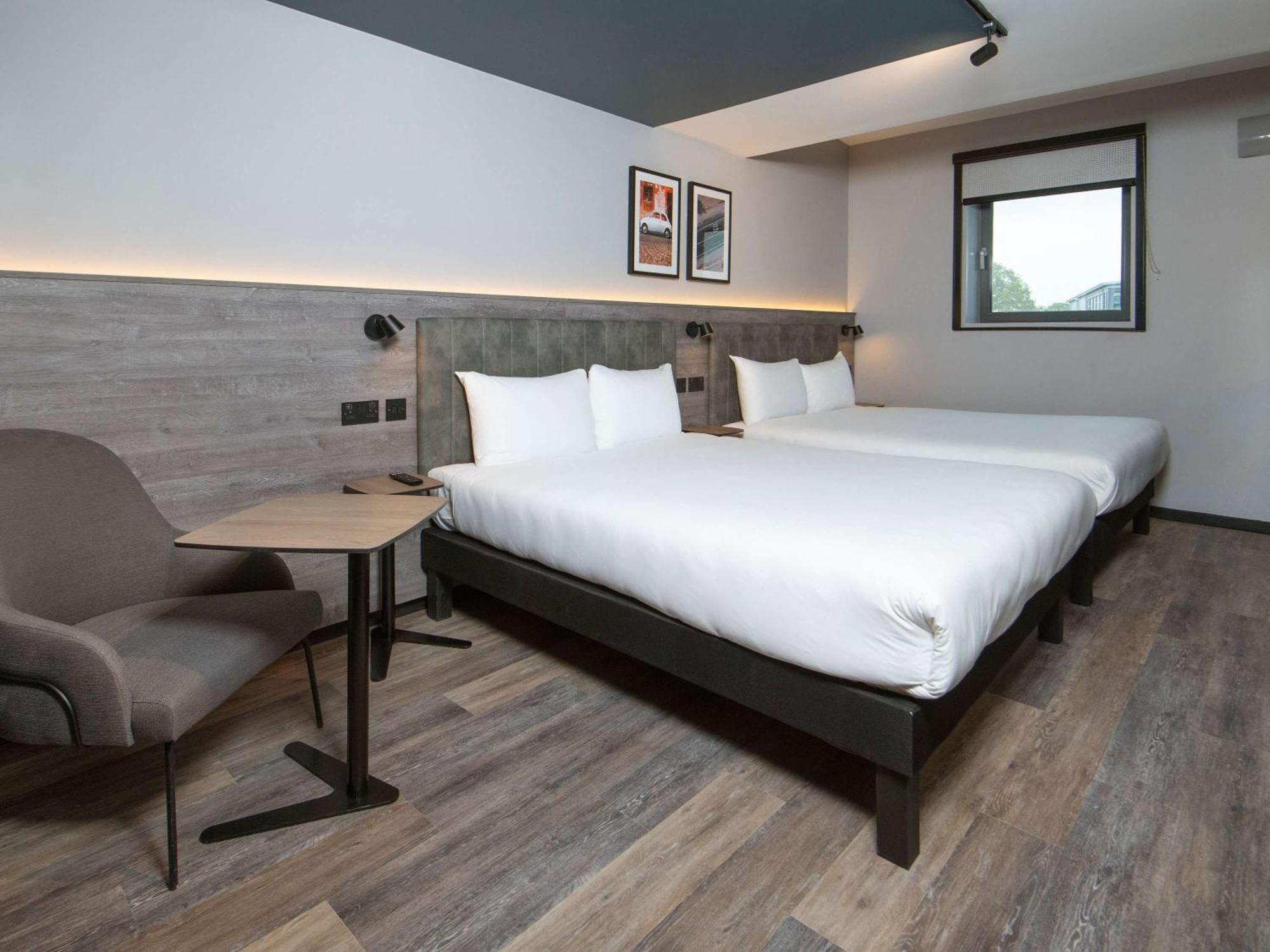 Ibis Styles London Gatwick Airport Crawley (West Sussex) Exterior foto