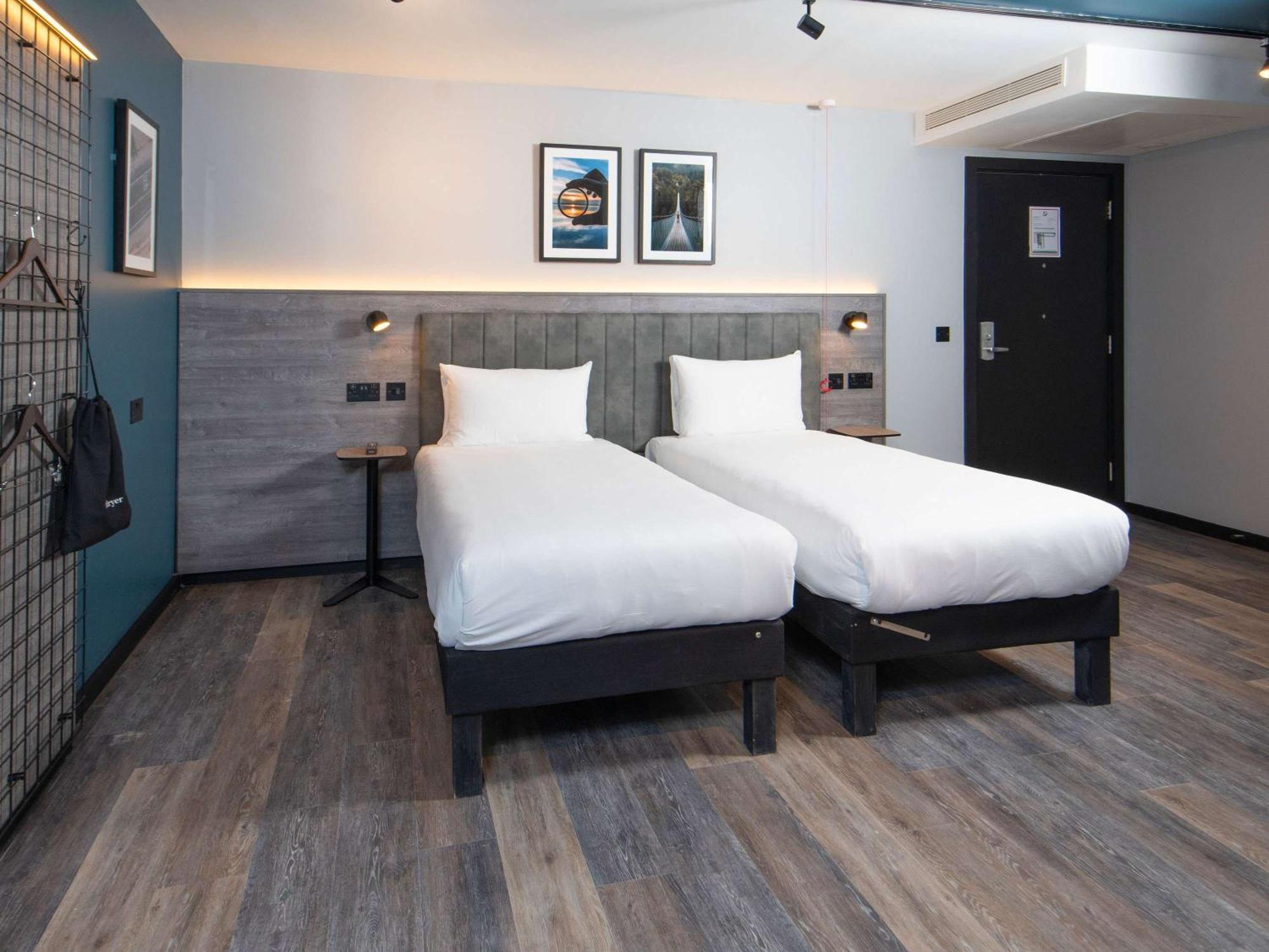 Ibis Styles London Gatwick Airport Crawley (West Sussex) Exterior foto